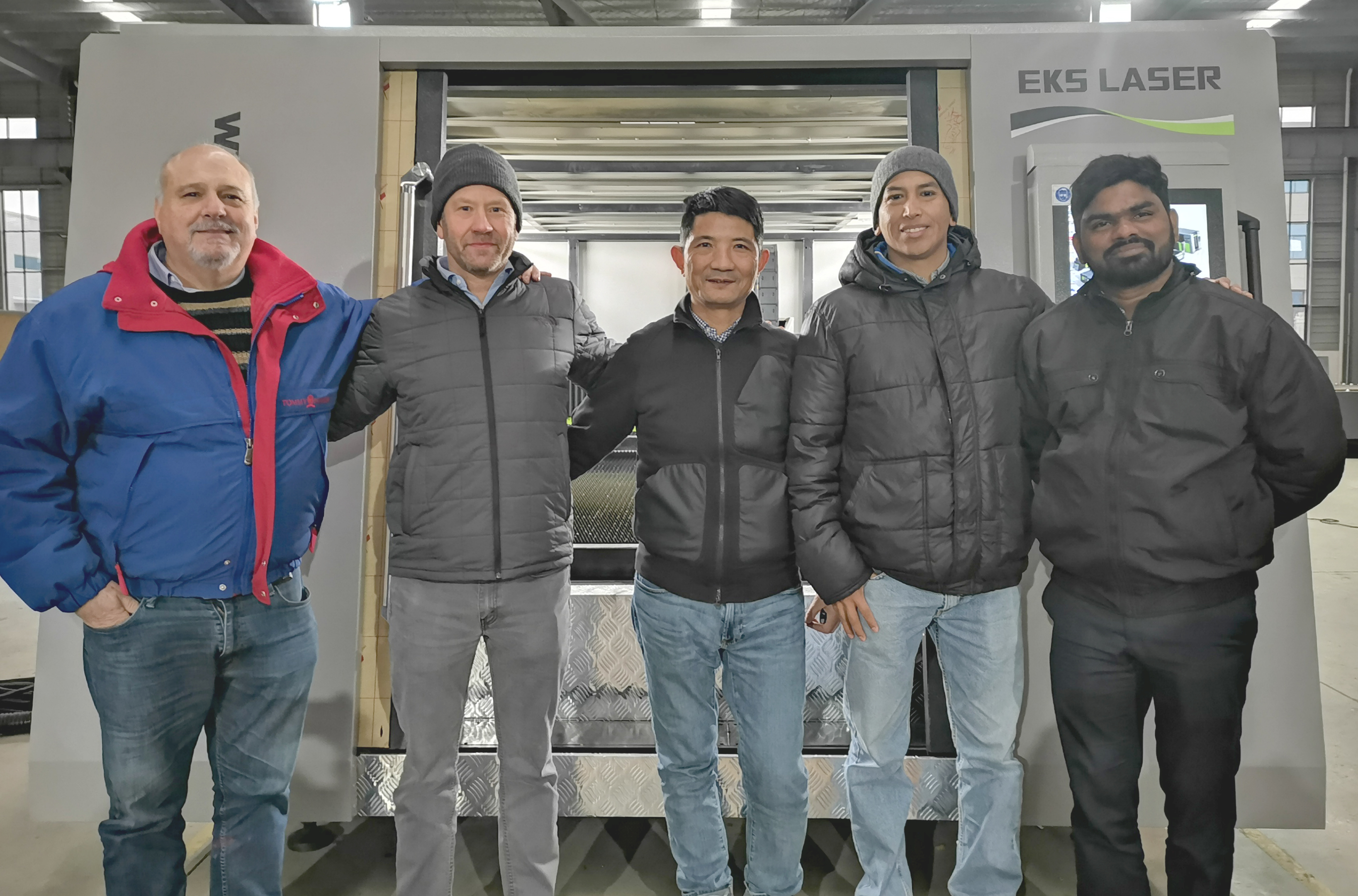 fiber cutting machine customers